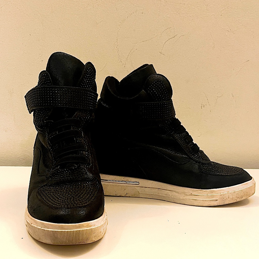 Women Ankle Sneakers